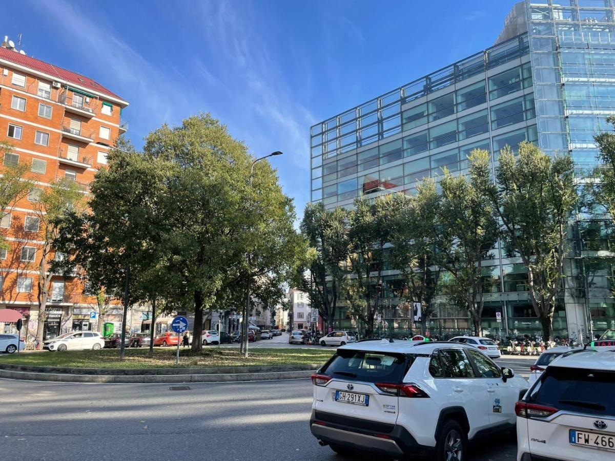 ミラノCozy Flat Mins Walk To Navigli And Metro Porta Genovaアパートメント エクステリア 写真