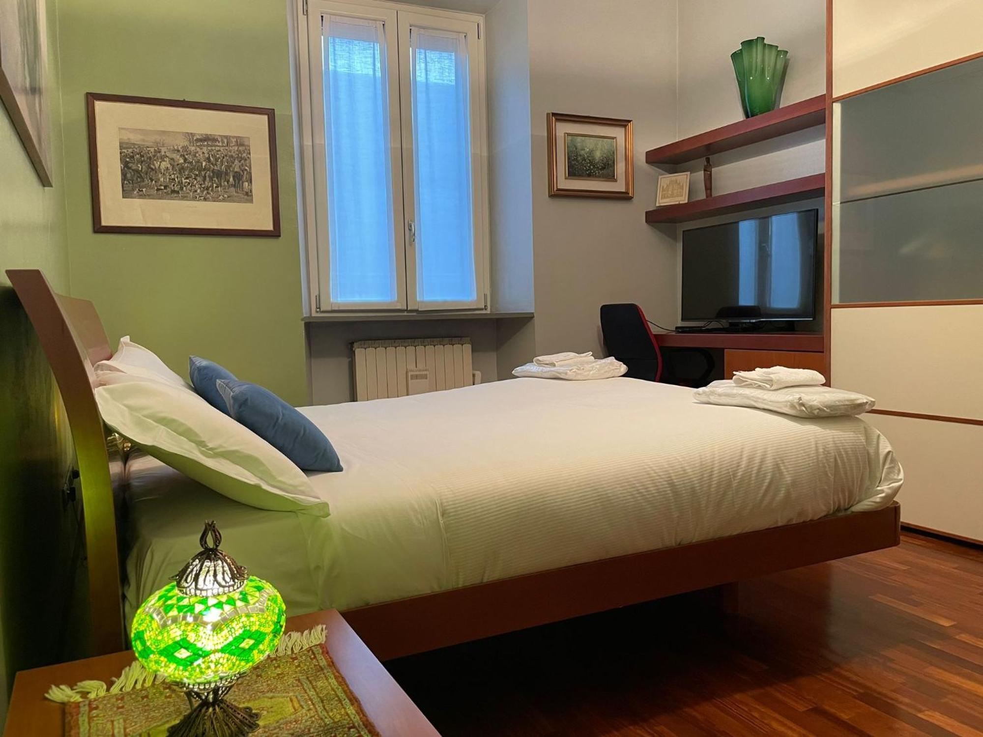 ミラノCozy Flat Mins Walk To Navigli And Metro Porta Genovaアパートメント エクステリア 写真
